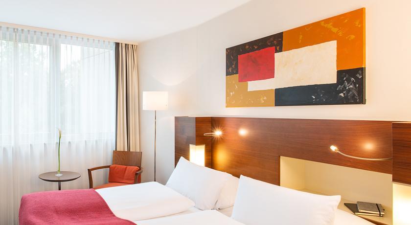 Nh Frankfurt Niederrad Hotell Frankfurt am Main Eksteriør bilde